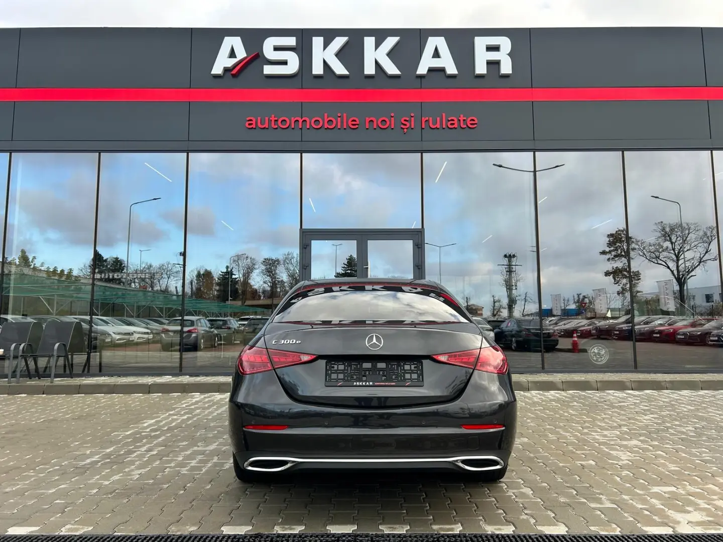 Mercedes-Benz C 300 e 9G-TRONIC 2024