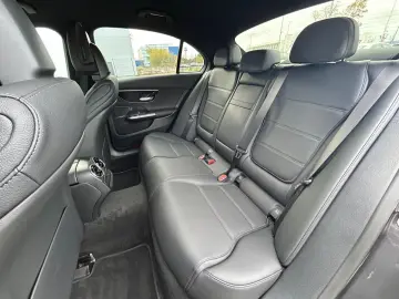 Mercedes-Benz C 300 e 9G-TRONIC 2024