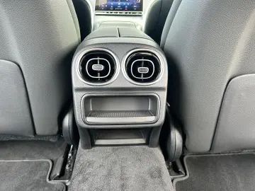 Mercedes-Benz C 300 e 9G-TRONIC 2024