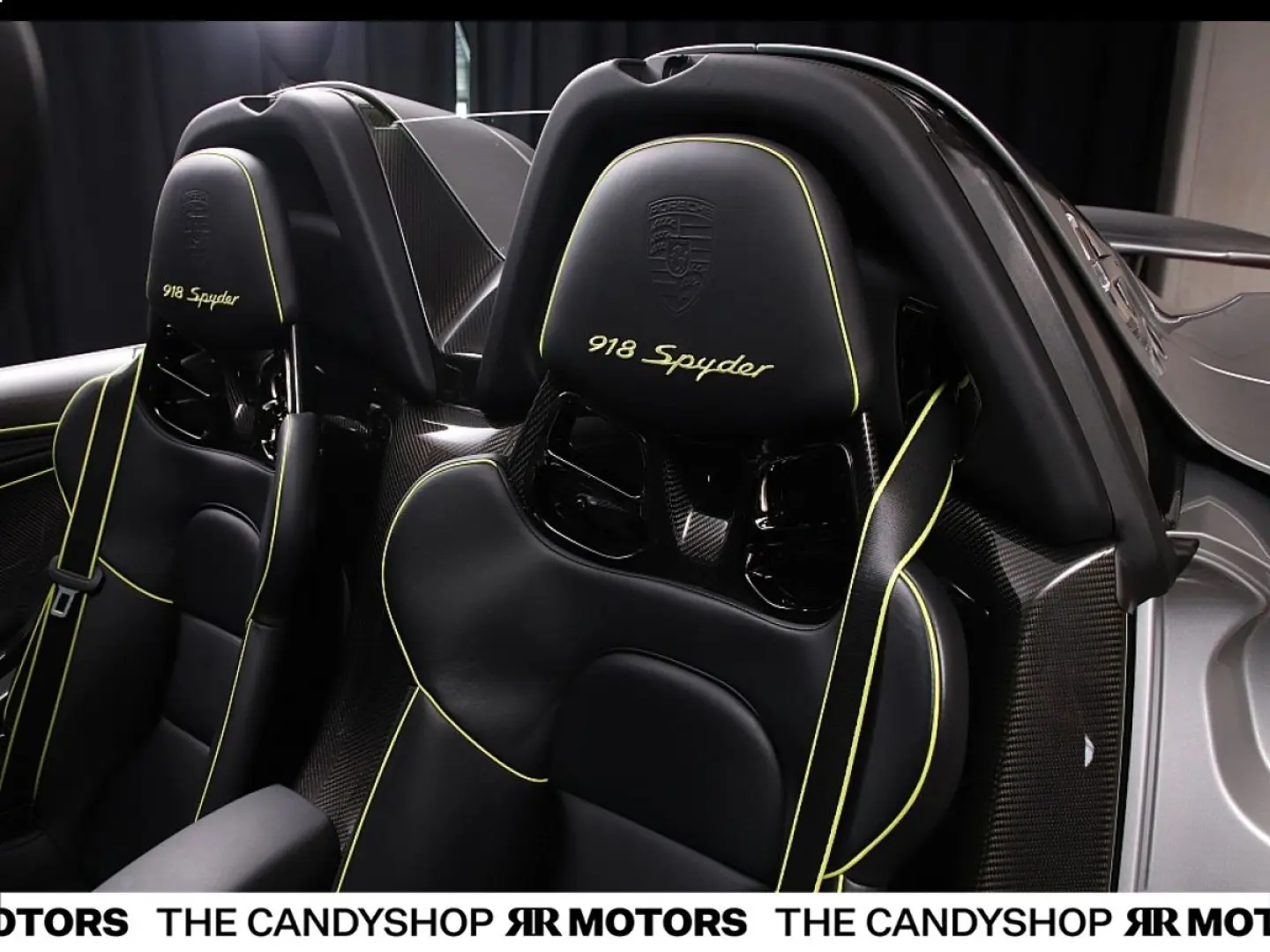 918 Spyder  Perfekt GT-Silber Nr.643 918