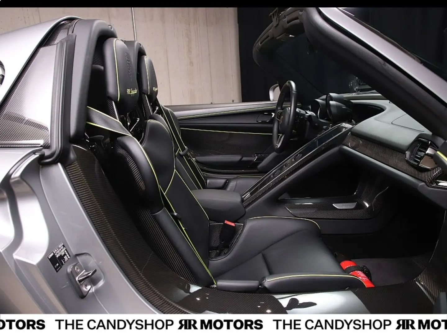 918 Spyder  Perfekt GT-Silber Nr.643 918