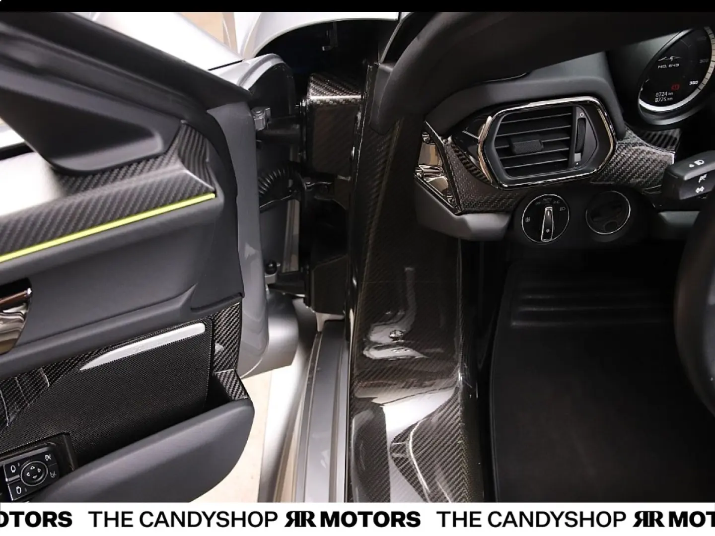 918 Spyder  Perfekt GT-Silber Nr.643 918