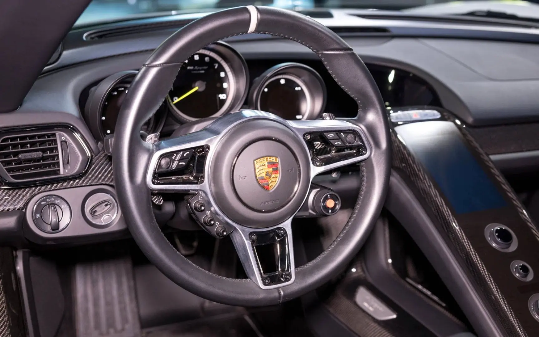 918 SPYDER   LIFTING   CARBON 397 918