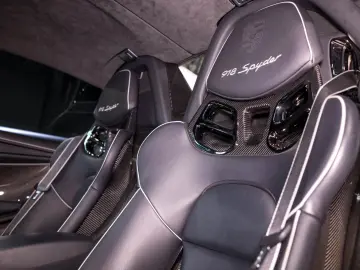 918 SPYDER   LIFTING   CARBON 397 918