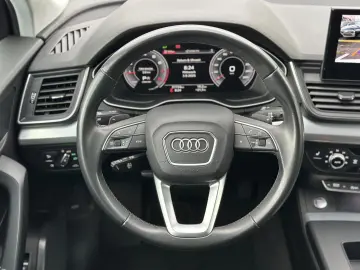 AUDI Q5 45TFSI QUATTRO