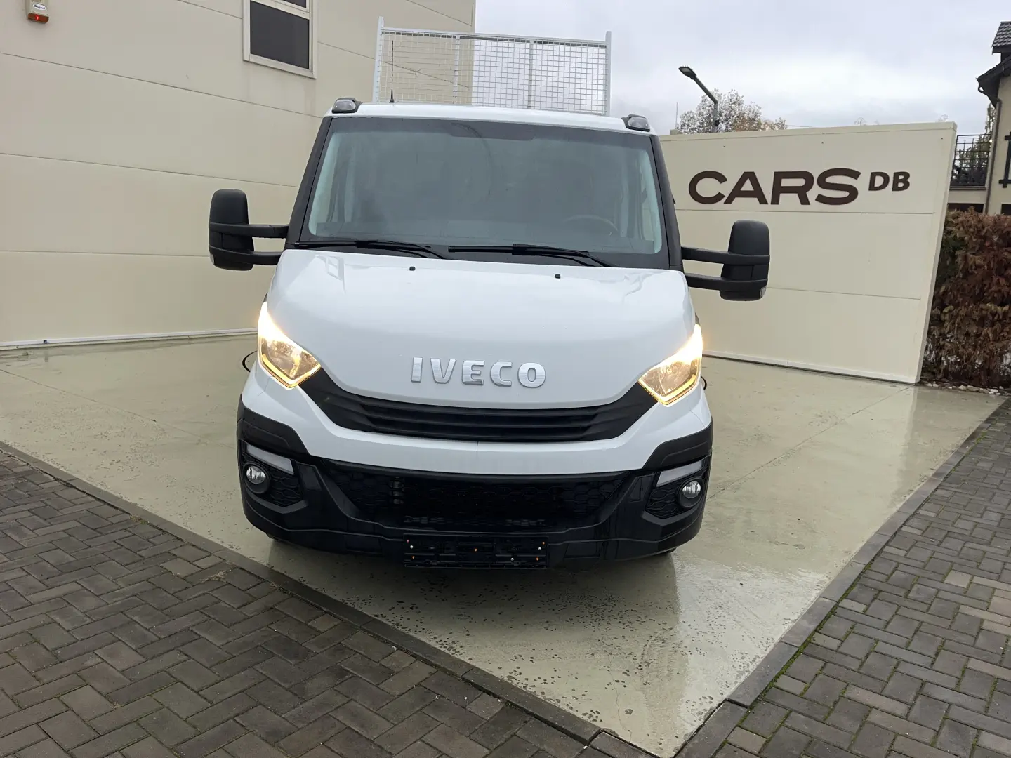 Iveco Daily Doka 35C14 7LOCURI PUNTE DUBLA BASCULABIL