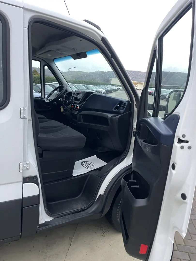 Iveco Daily Doka 35C14 7LOCURI PUNTE DUBLA BASCULABIL