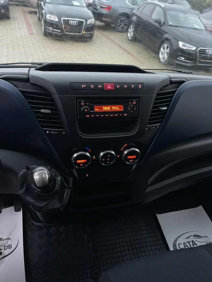 Iveco Daily Doka 35C14 7LOCURI PUNTE DUBLA BASCULABIL