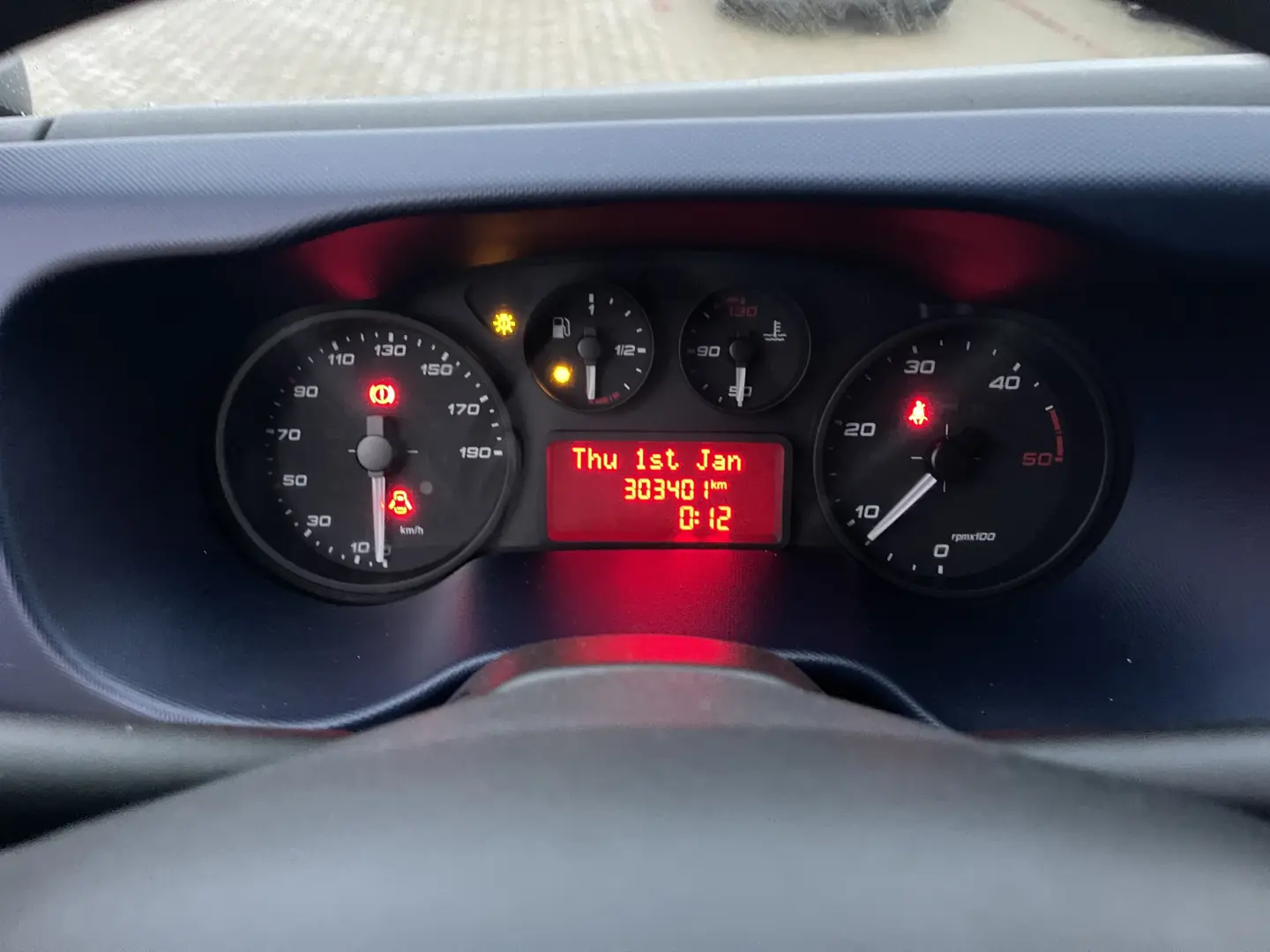 Iveco Daily Doka 35C14 7LOCURI PUNTE DUBLA BASCULABIL