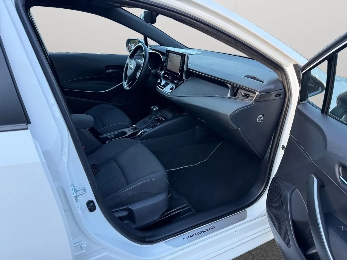 COROLLA TOURING SPORTS TEAM D 1.8L HYBRID AWR