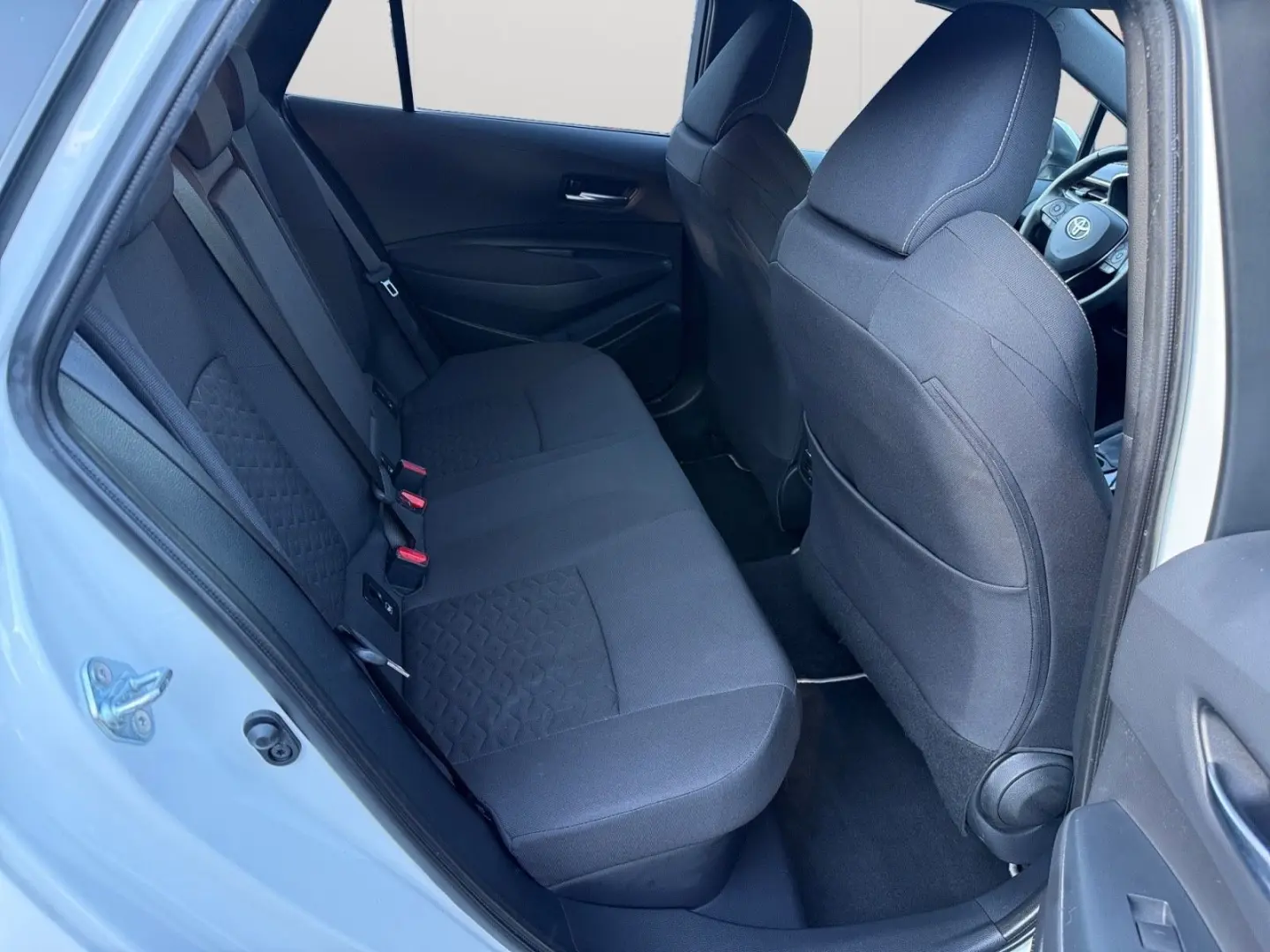 COROLLA TOURING SPORTS TEAM D 1.8L HYBRID AWR