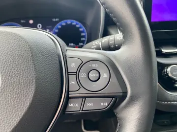 Corolla 1.8 Hybrid TS Team D  Navi LED CarPlay