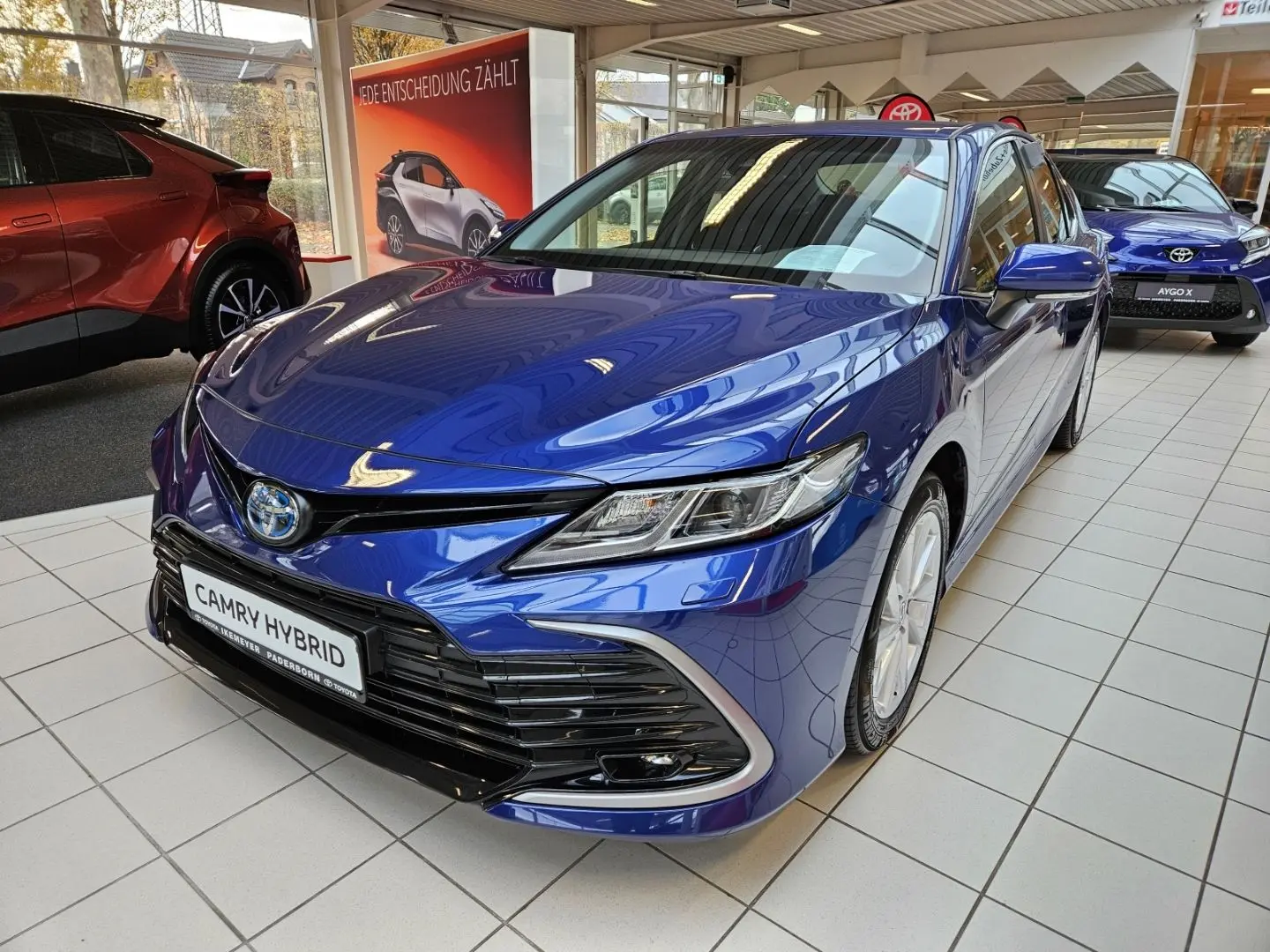 Camry Hybrid Leder Sitzheizung LED PDC