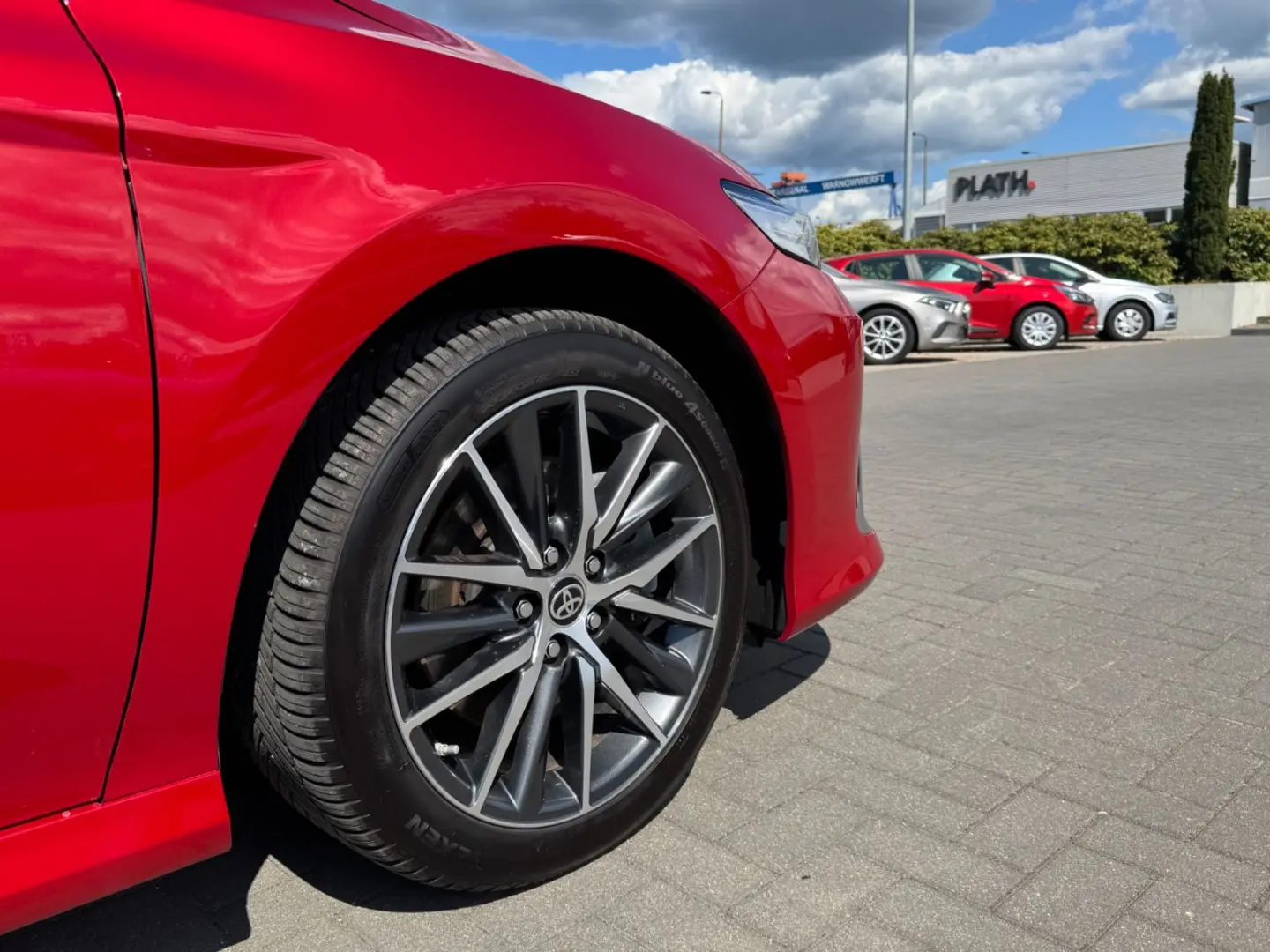 Camry Hybrid Executive