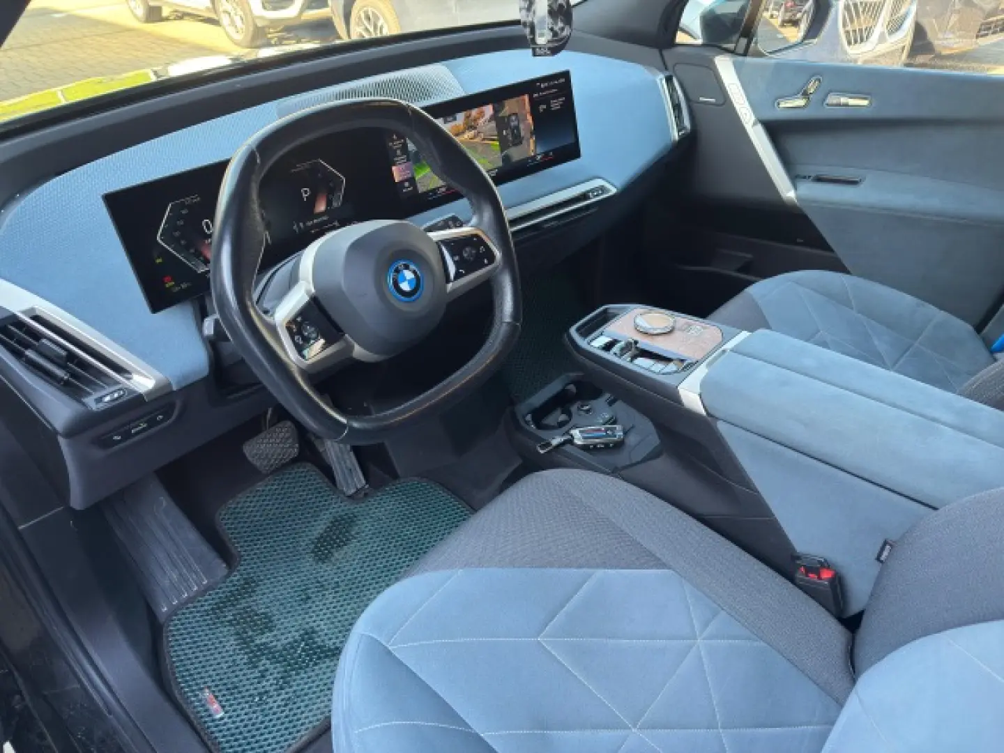 BMW IX40