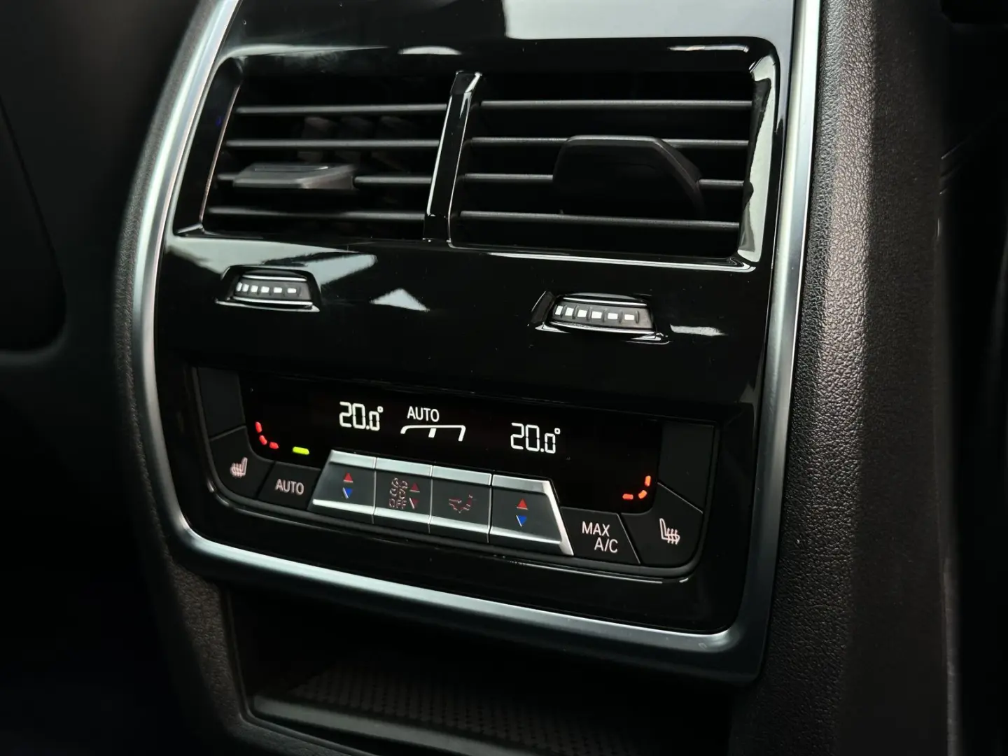 X6 M Competition Carbon DA PA Prof AHK Pano B&W