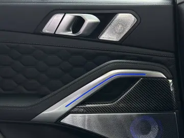 X6 M Competition Carbon DA PA Prof AHK Pano B&W