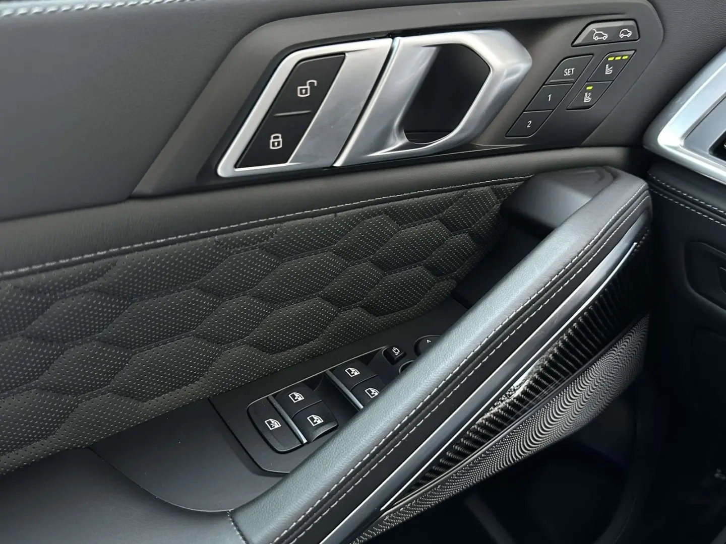 X6 M Competition Carbon DA PA Prof AHK Pano B&W