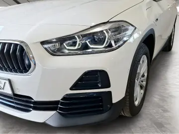 BMW X2 xDrive25e