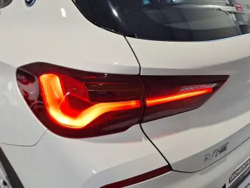 BMW X2 xDrive25e