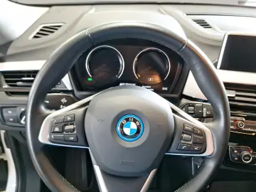 BMW X2 xDrive25e
