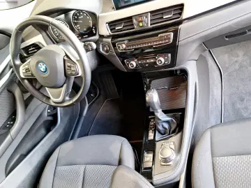 BMW X2 xDrive25e