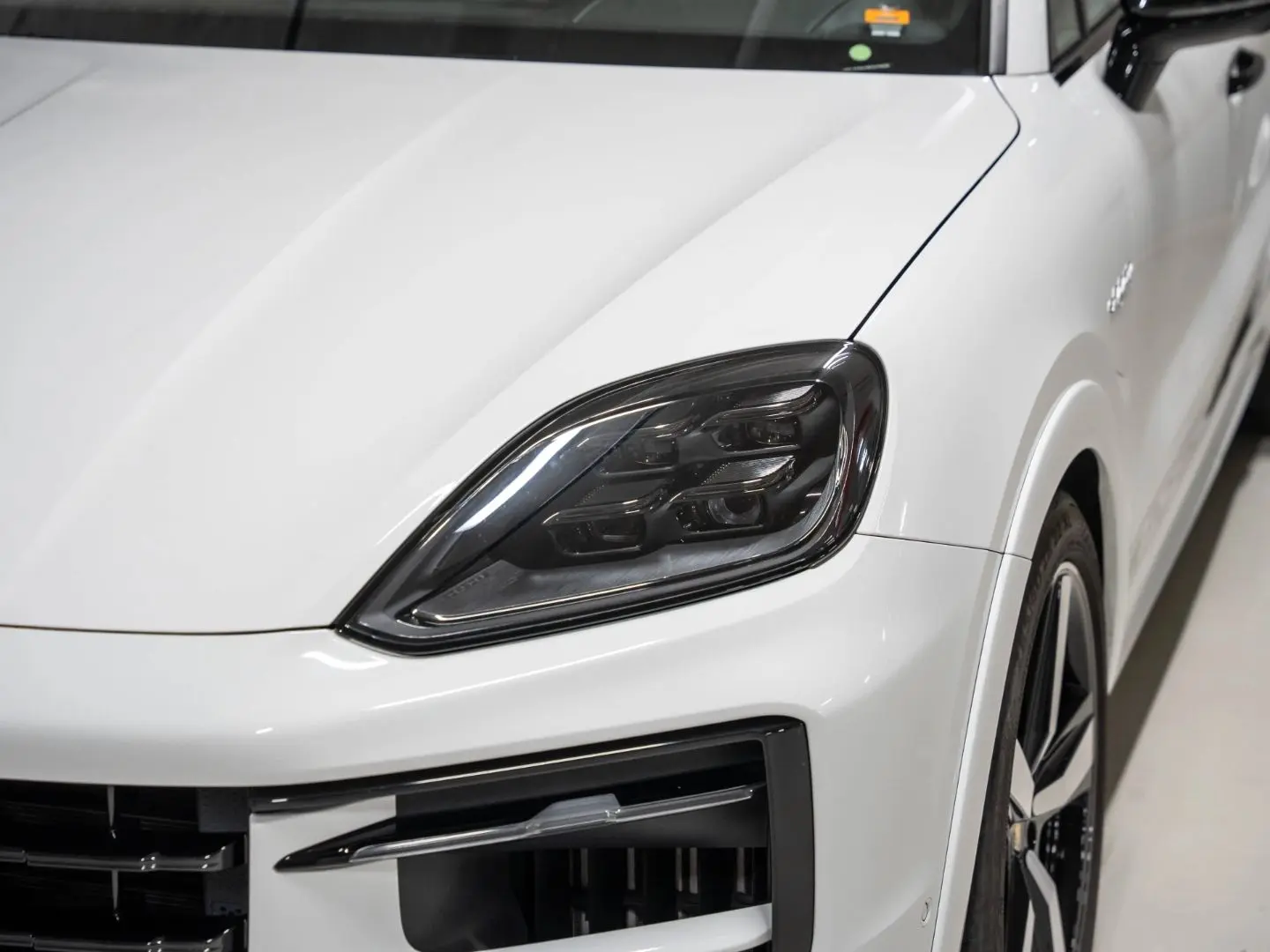 Cayenne E-Hybrid Soft-Close BOSE  Sport Chrono