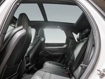 Cayenne E-Hybrid Soft-Close BOSE  Sport Chrono