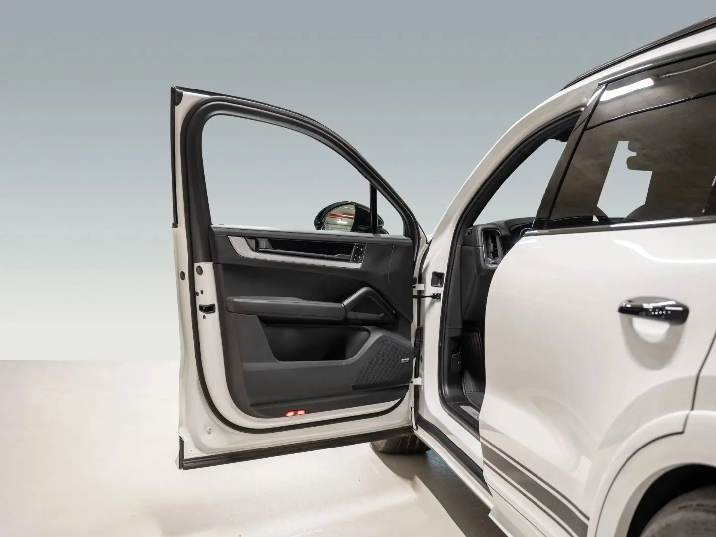 Cayenne E-Hybrid Soft-Close BOSE  Sport Chrono