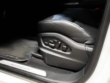 Cayenne E-Hybrid Soft-Close BOSE  Sport Chrono