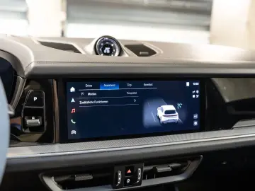 Cayenne E-Hybrid Soft-Close BOSE  Sport Chrono