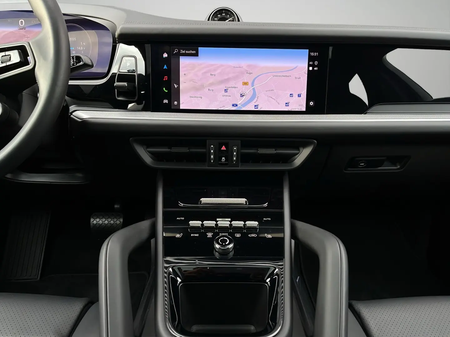 Cayenne E-Hybrid Coupe   Sportabgasanlage   BOSE