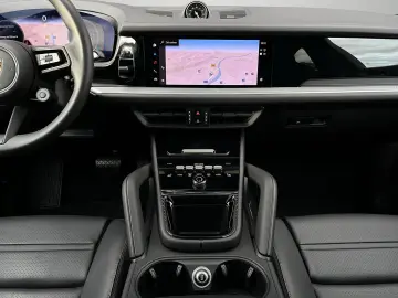 Cayenne E-Hybrid Coupe   Sportabgasanlage   BOSE