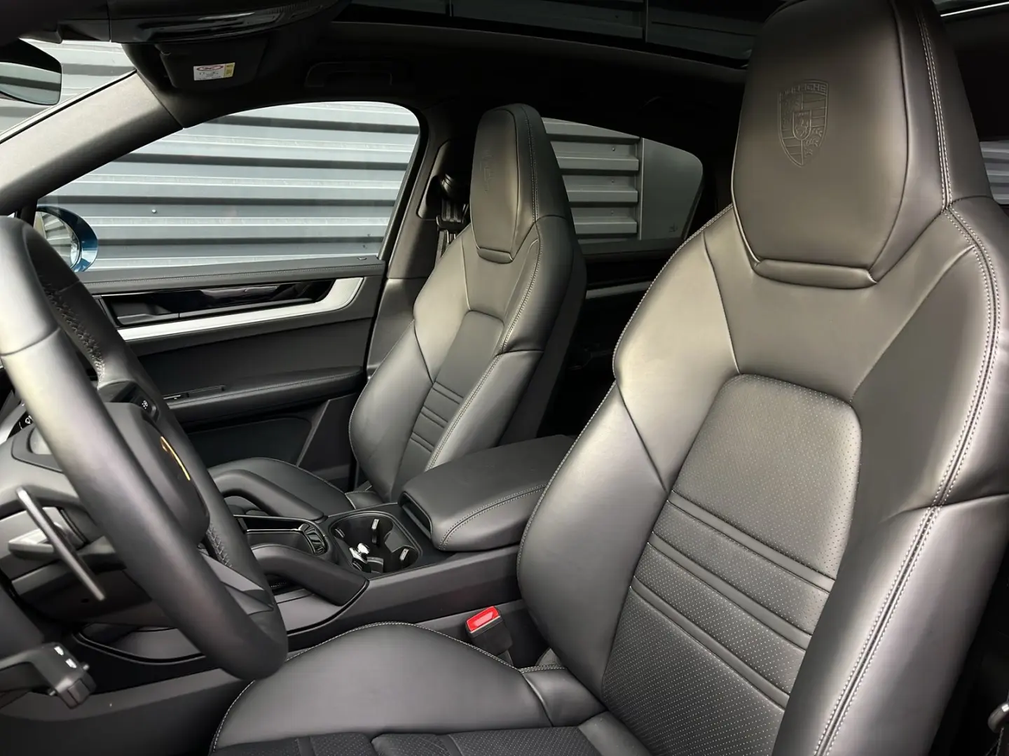 Cayenne E-Hybrid Coupe   Sportabgasanlage   BOSE