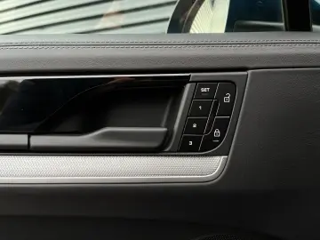 Cayenne E-Hybrid Coupe   Sportabgasanlage   BOSE