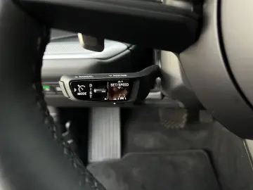 Cayenne E-Hybrid Coupe   Sportabgasanlage   BOSE