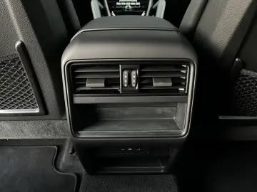 Cayenne E-Hybrid Coupe   Sportabgasanlage   BOSE