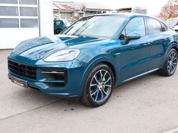 Cayenne Coupe E-Hybrid StandHz_Pano_360 _AHK_21