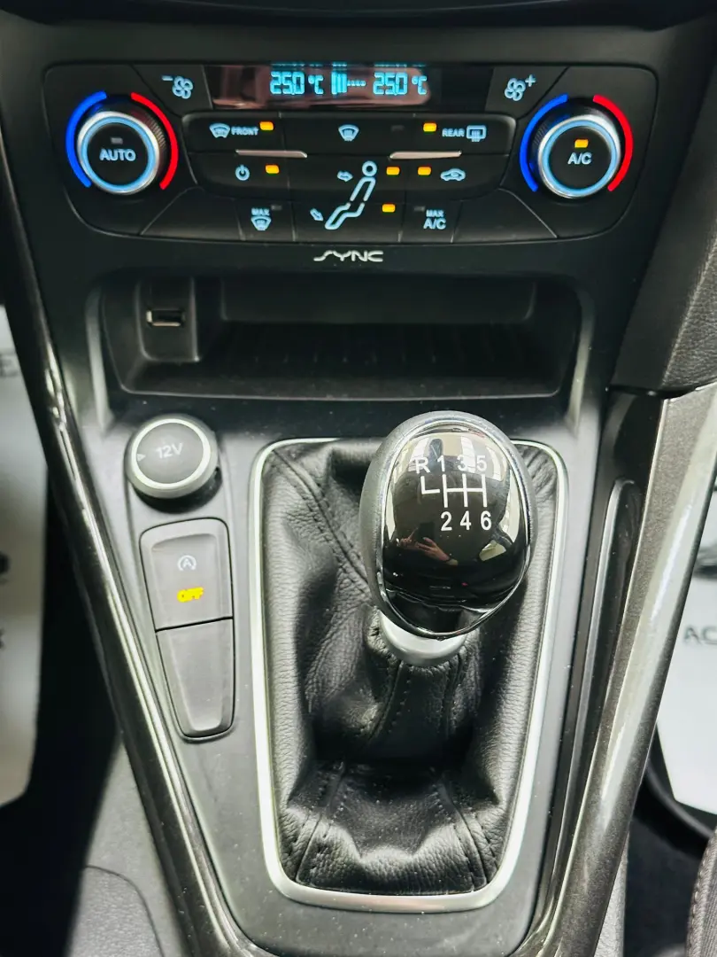 FORD FOCUS 2015 1.6D E5 GARANTIE Rate Avans 0 Doar Cu Buleti
