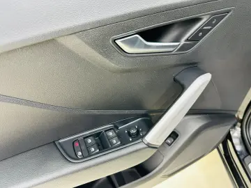 AUDI Q2 2020 1.6D E6 GARANTIE Rate Avans 0 Doar Cu Buletinul