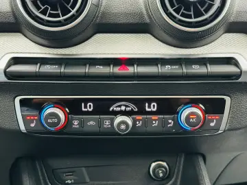 AUDI Q2 2020 1.6D E6 GARANTIE Rate Avans 0 Doar Cu Buletinul