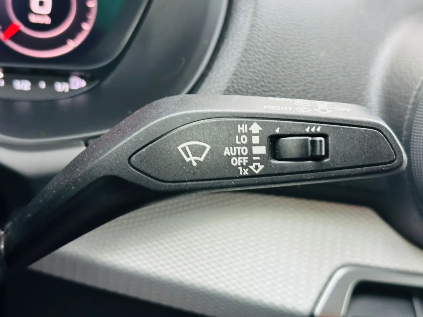 AUDI Q2 2020 1.6D E6 GARANTIE Rate Avans 0 Doar Cu Buletinul