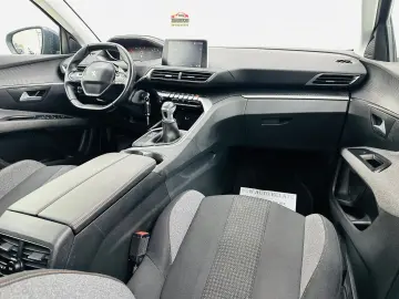 PEUGEOT 5008 2019 1.2I E6 GARANTIE 12 LUNI Rate Avans 0 Doar