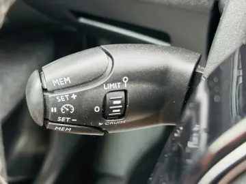 PEUGEOT 5008 2019 1.2I E6 GARANTIE 12 LUNI Rate Avans 0 Doar