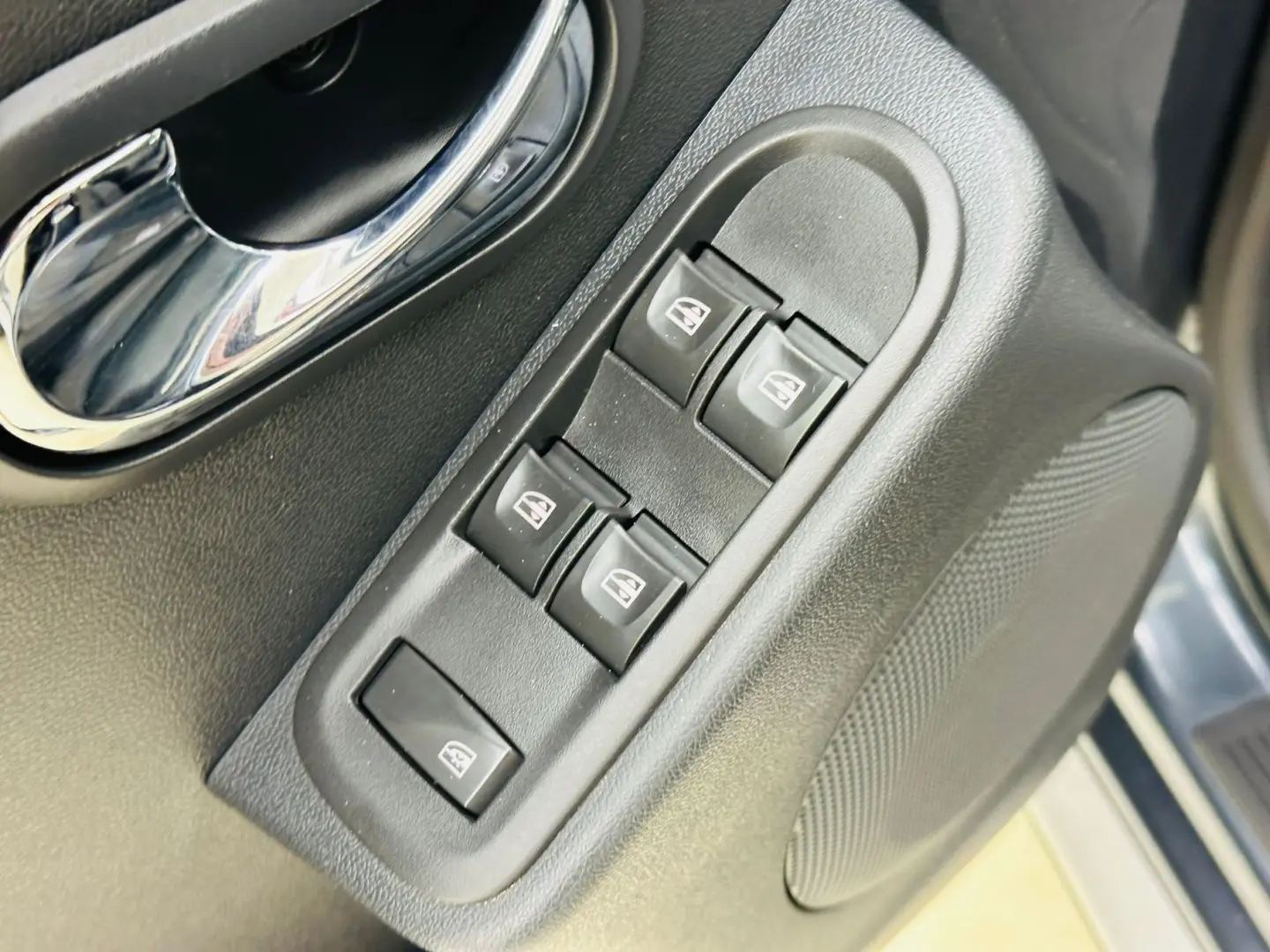 DACIA DUSTER 2014 1.2I E5 GARANTIE 12 LUNI Rate Avans 0 Doar