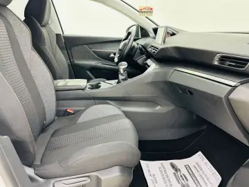 PEUGEOT 3008 2017 1.2I E6 GARANTIE 12 LUNI Rate Avans 0 Doar