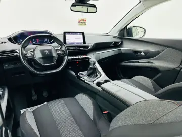 PEUGEOT 3008 2017 1.2I E6 GARANTIE 12 LUNI Rate Avans 0 Doar