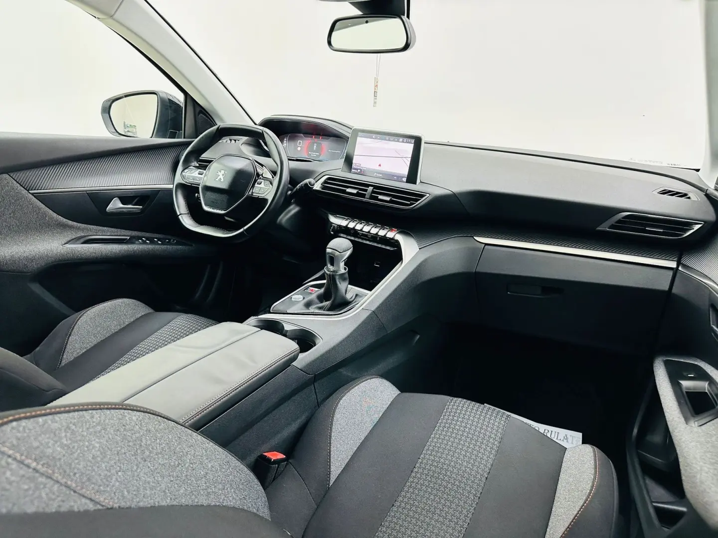 PEUGEOT 3008 2017 1.2I E6 GARANTIE 12 LUNI Rate Avans 0 Doar