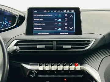 PEUGEOT 3008 2017 1.2I E6 GARANTIE 12 LUNI Rate Avans 0 Doar