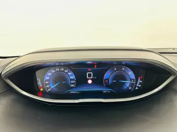 PEUGEOT 3008 2017 1.2I E6 GARANTIE 12 LUNI Rate Avans 0 Doar